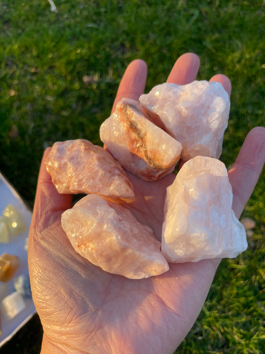 Rose pink calcite raw