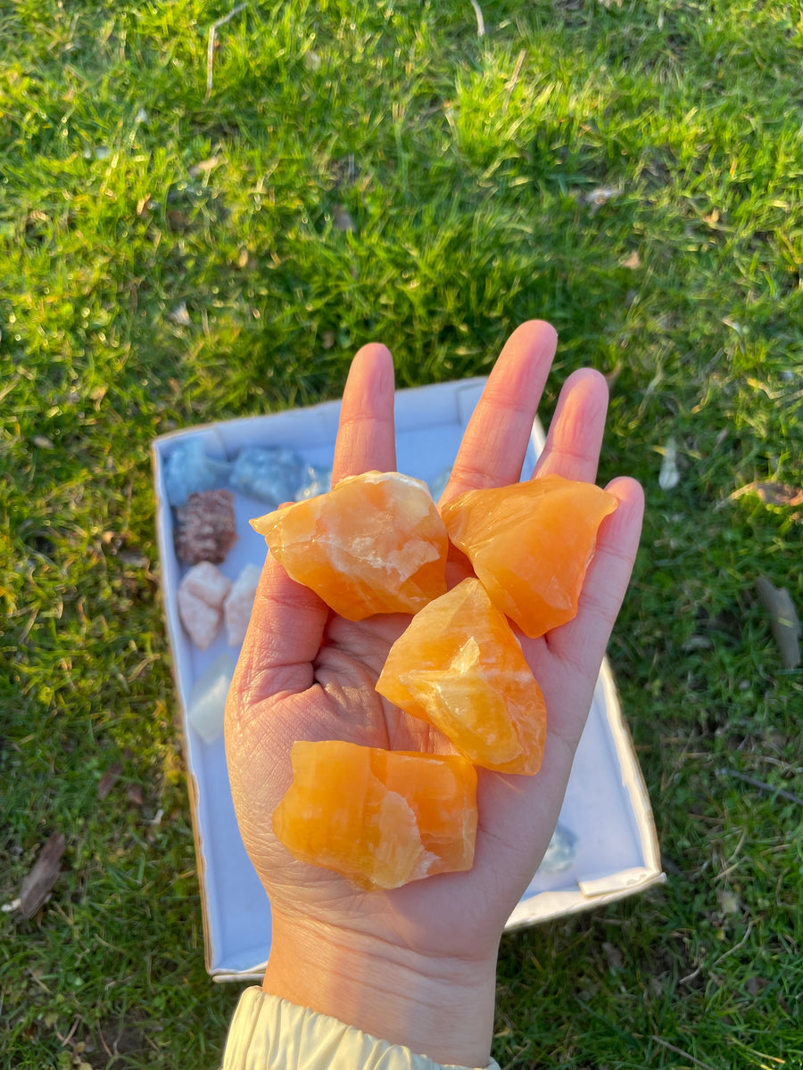 Orange calcite raw