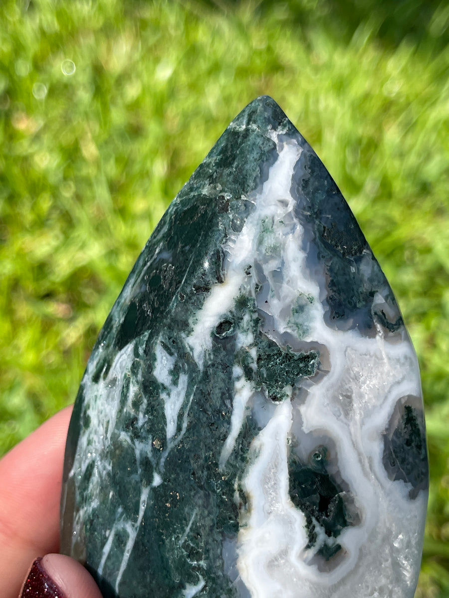 Tree and Moss Agate flame carving