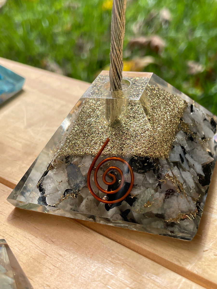 Crystal Trees with Orgone Pyramid Base 7 Inches(100 chips)