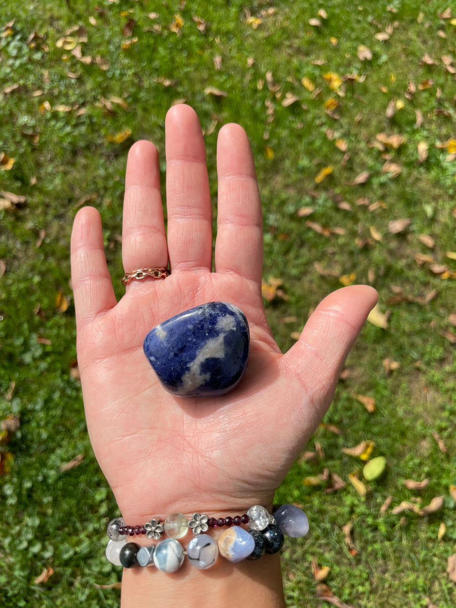 Sodalite tumble extra quality