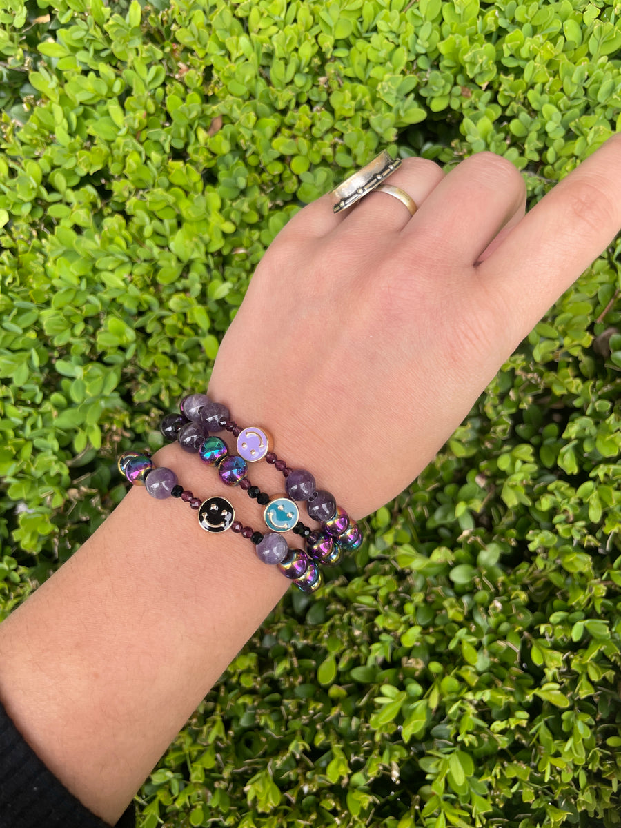 Titanium aura hematite Smiley face bracelet with Amethyst