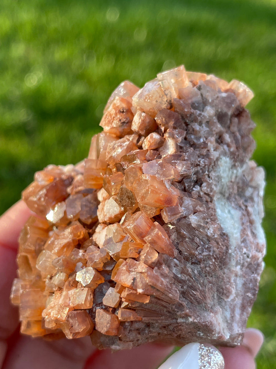 Aragonite specimen