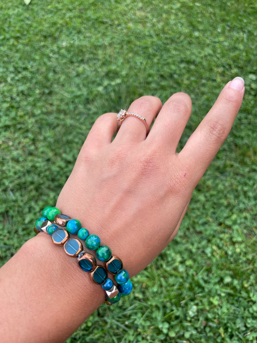 Blue vibes dyed howlite bracelet handmade