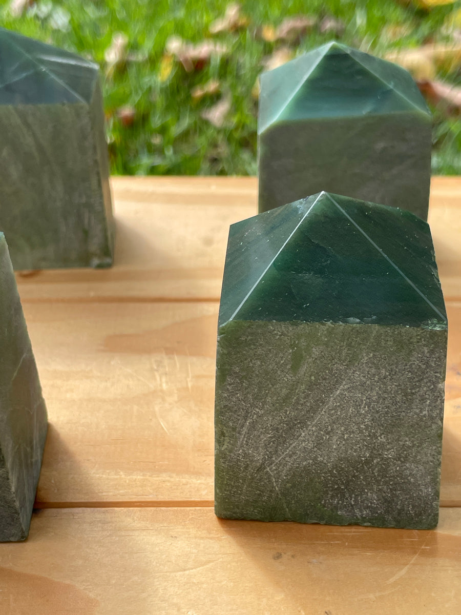 Green Jadeite/Jade Top polished