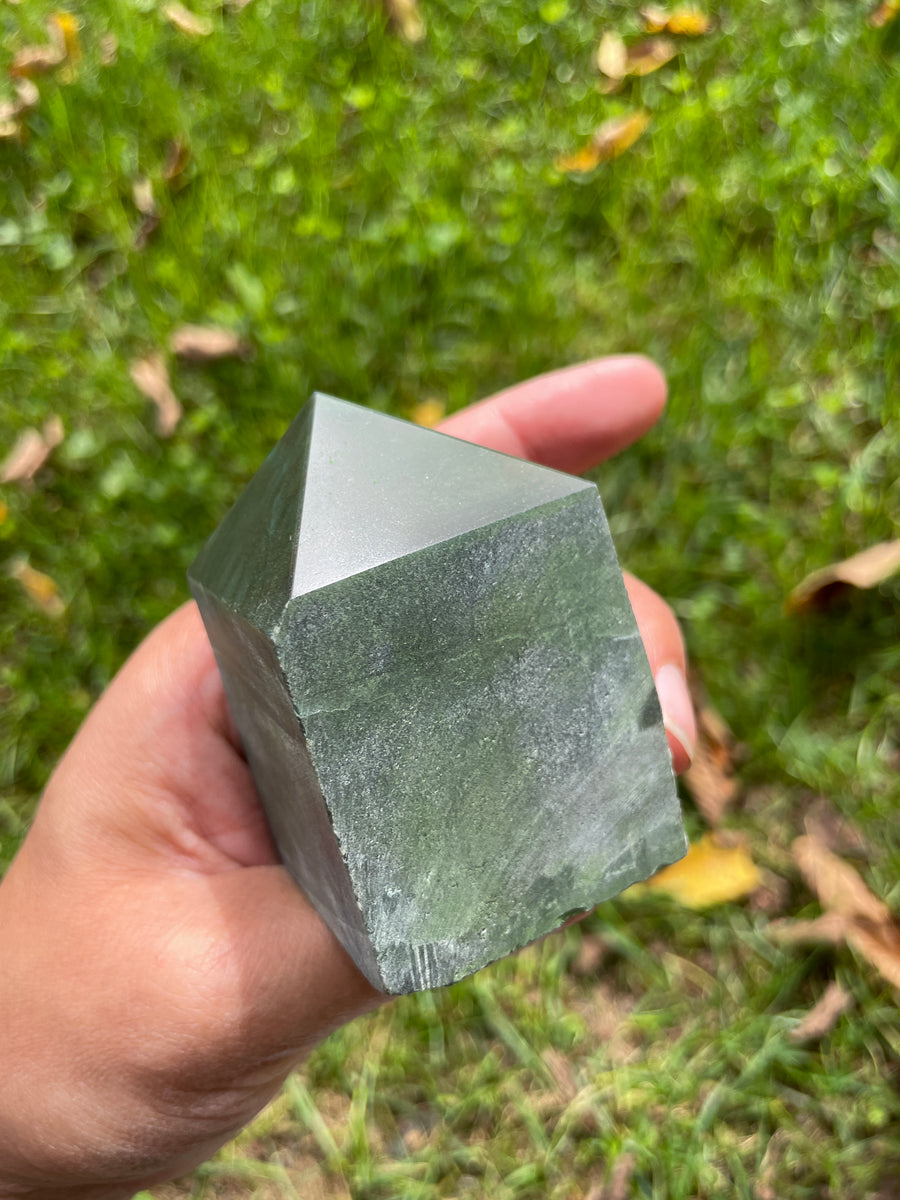 Green Jadeite/Jade Top polished