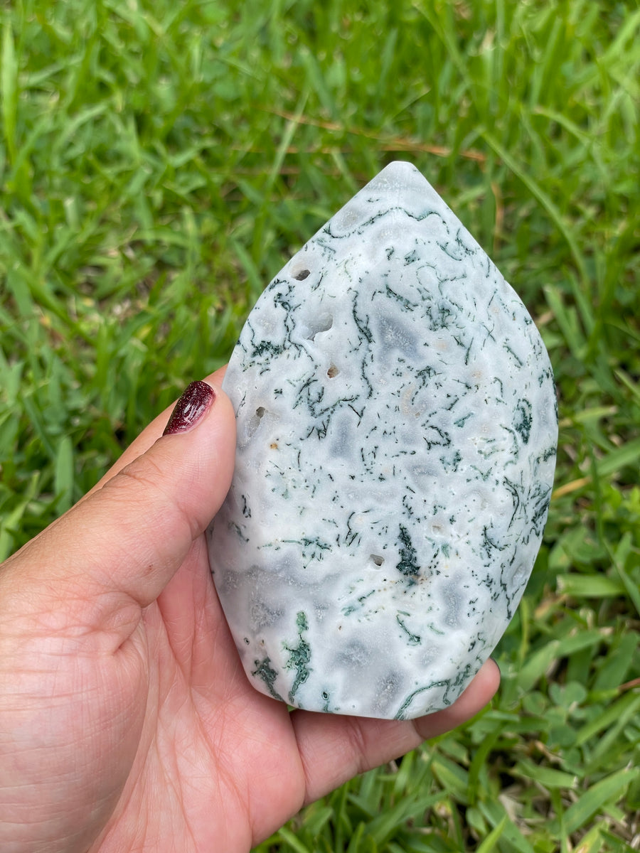 Tree and Moss Agate flame carving