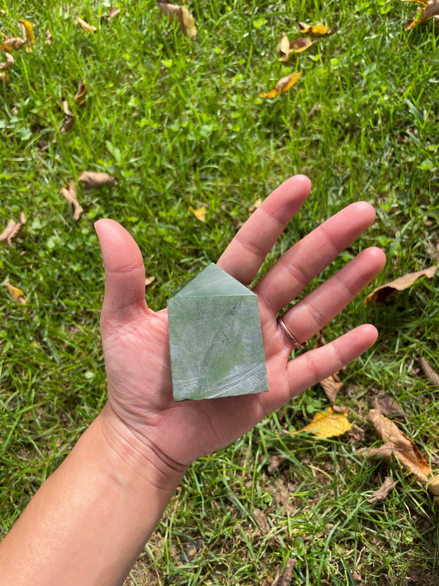 Green Jadeite/Jade Top polished