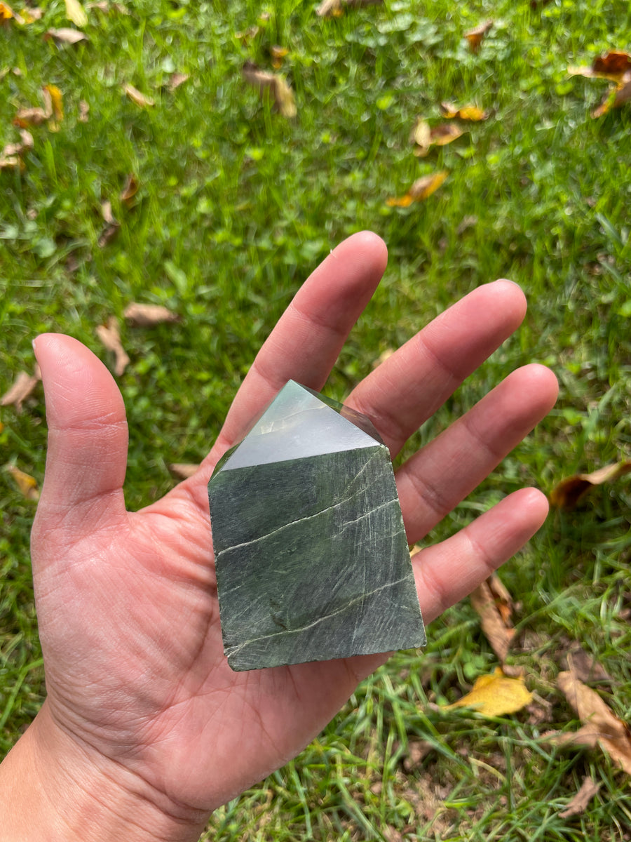 Green Jadeite/Jade Top polished