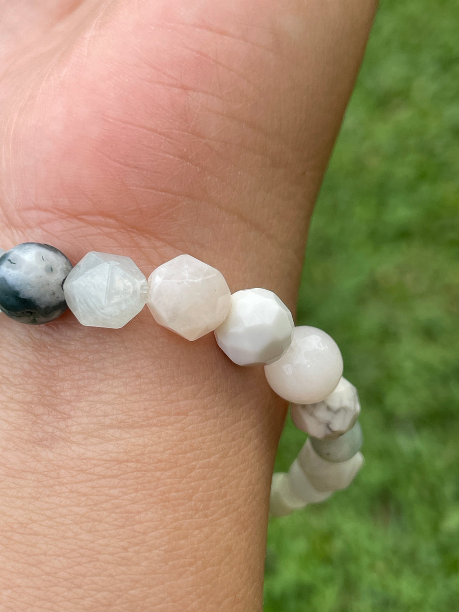 High vibration anxiety relief bracelet with moss agate center and orca agate