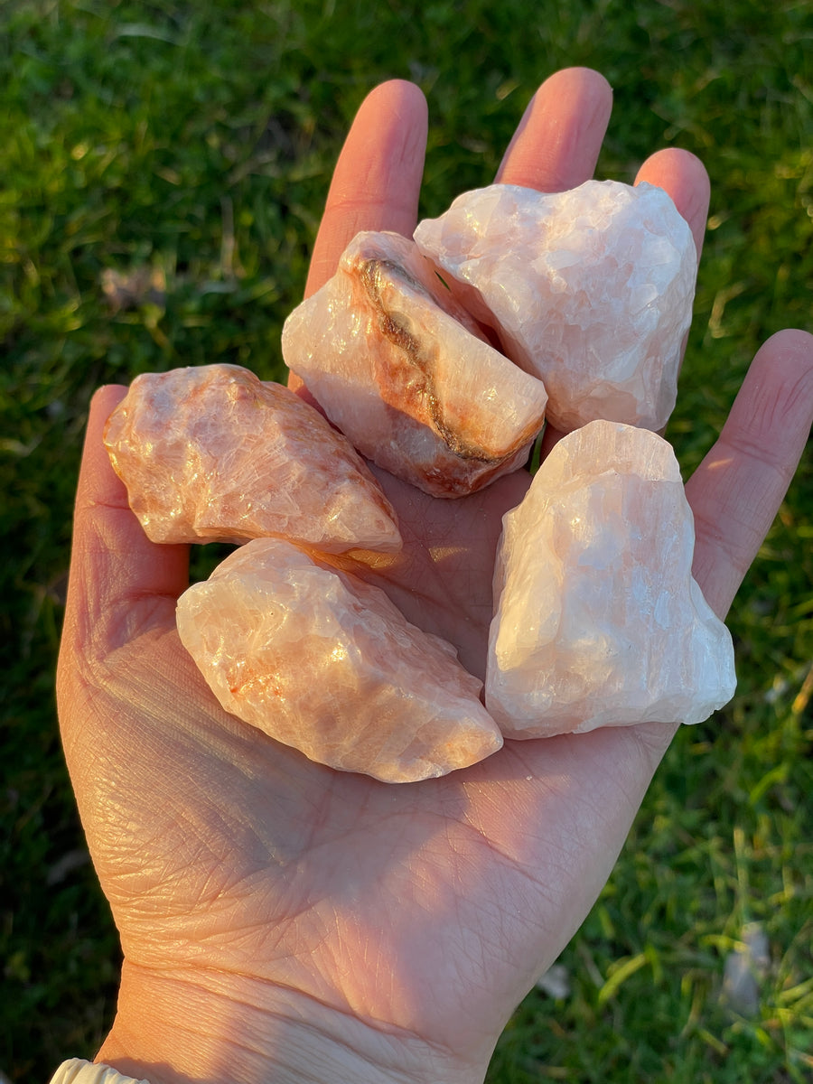 Rose pink calcite raw