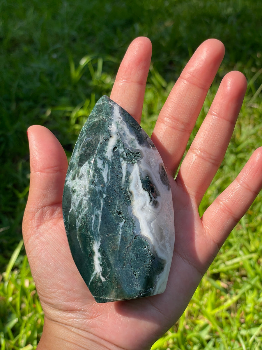 Tree and Moss Agate flame carving