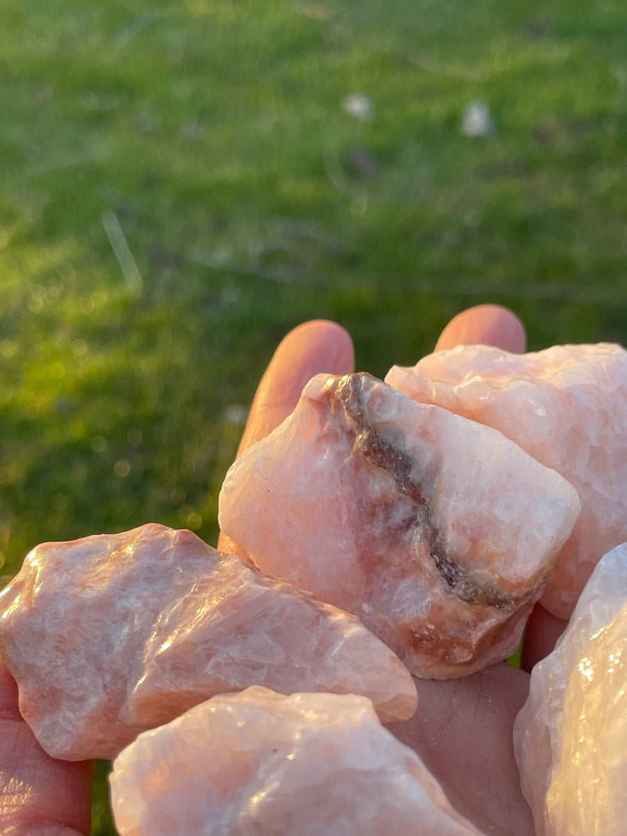 Rose pink calcite raw