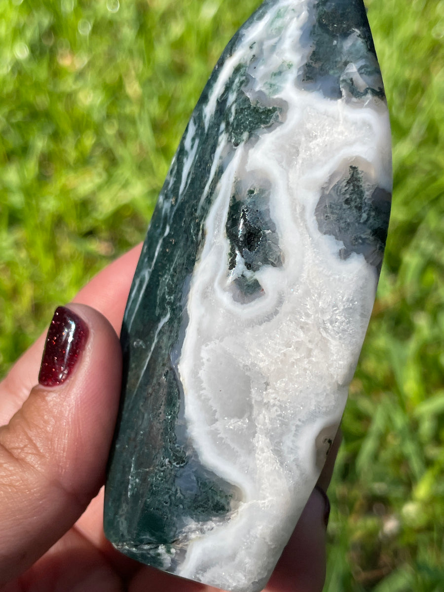 Tree and Moss Agate flame carving