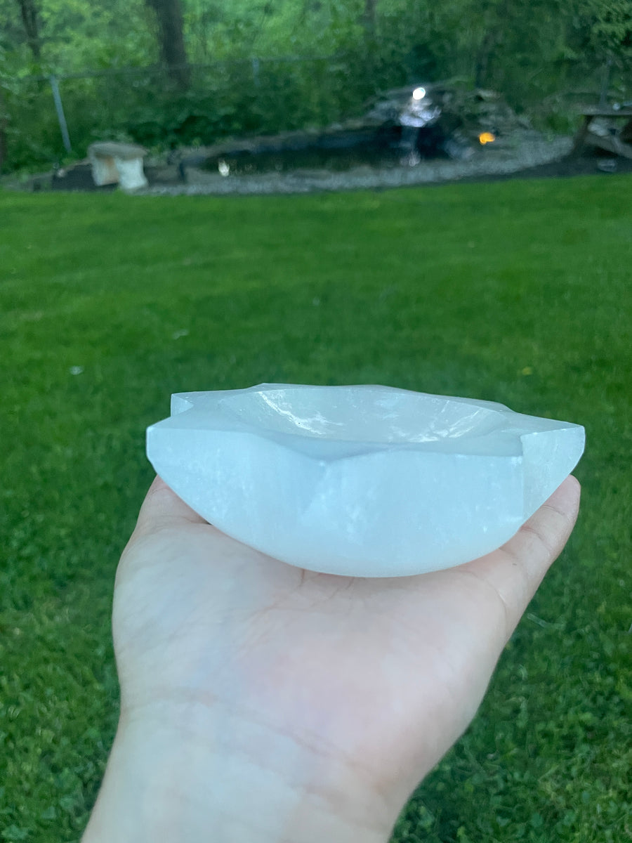 Selenite star dish bowl