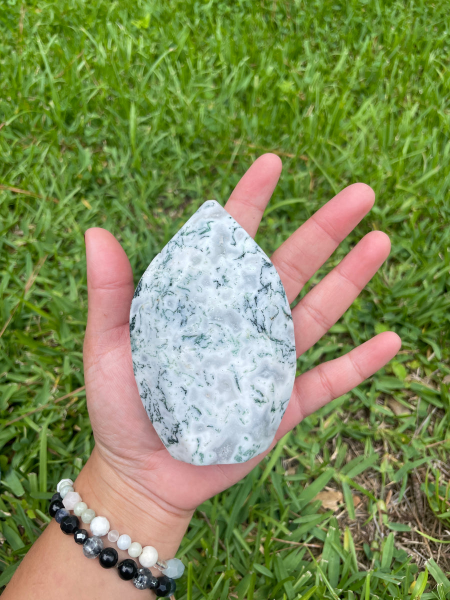 Tree and Moss Agate flame carving