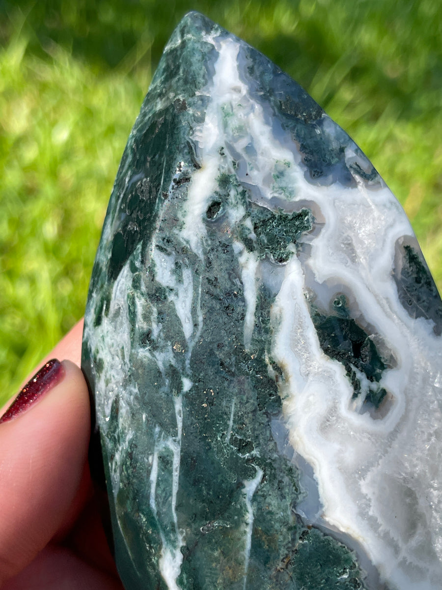 Tree and Moss Agate flame carving