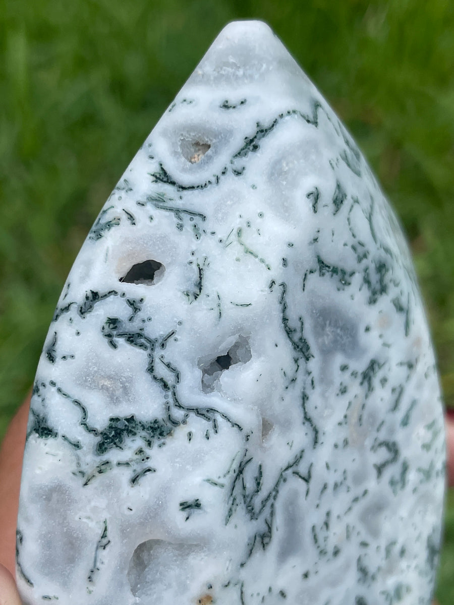 Tree and Moss Agate flame carving