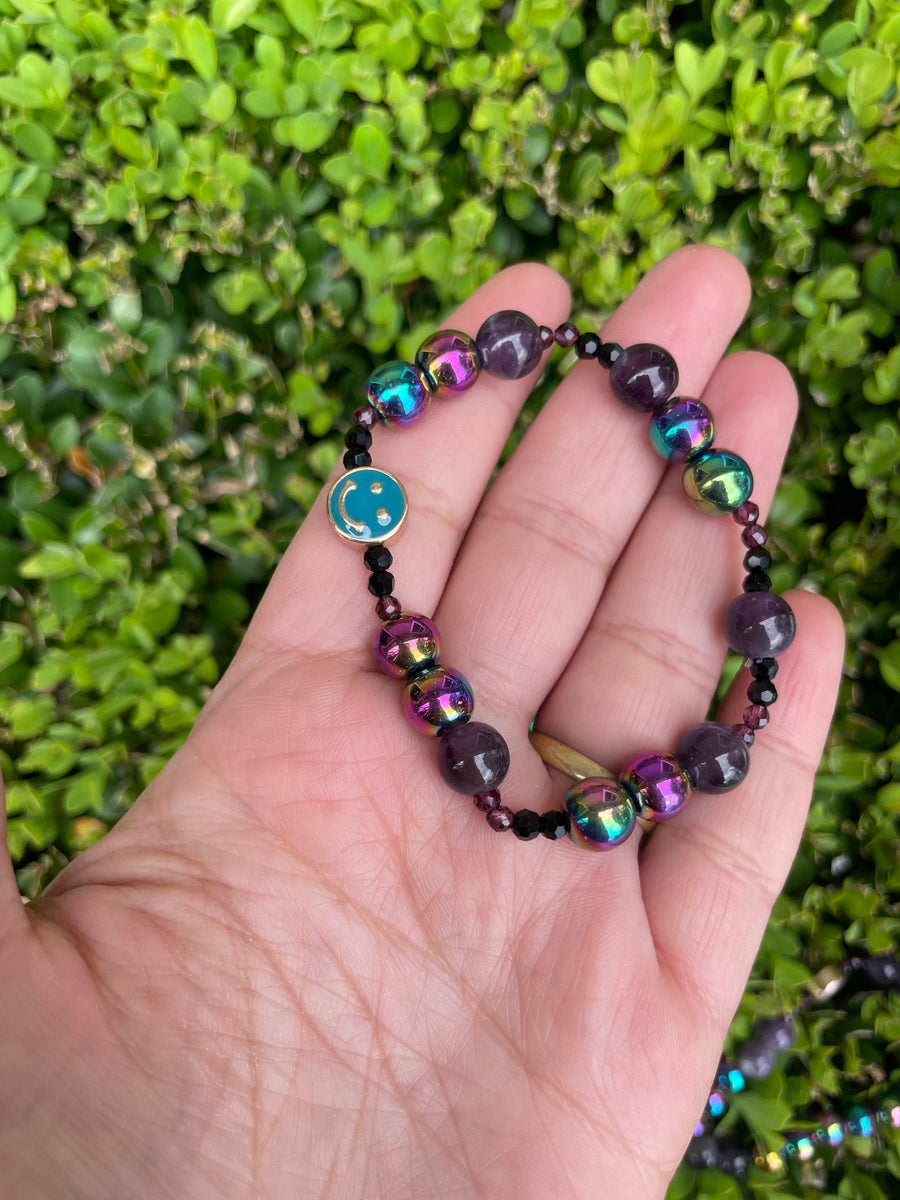 Titanium aura hematite Smiley face bracelet with Amethyst