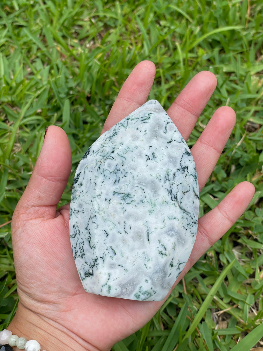 Tree and Moss Agate flame carving