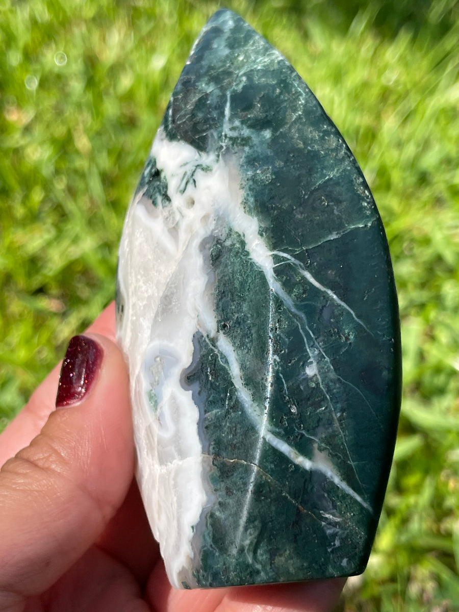 Tree and Moss Agate flame carving