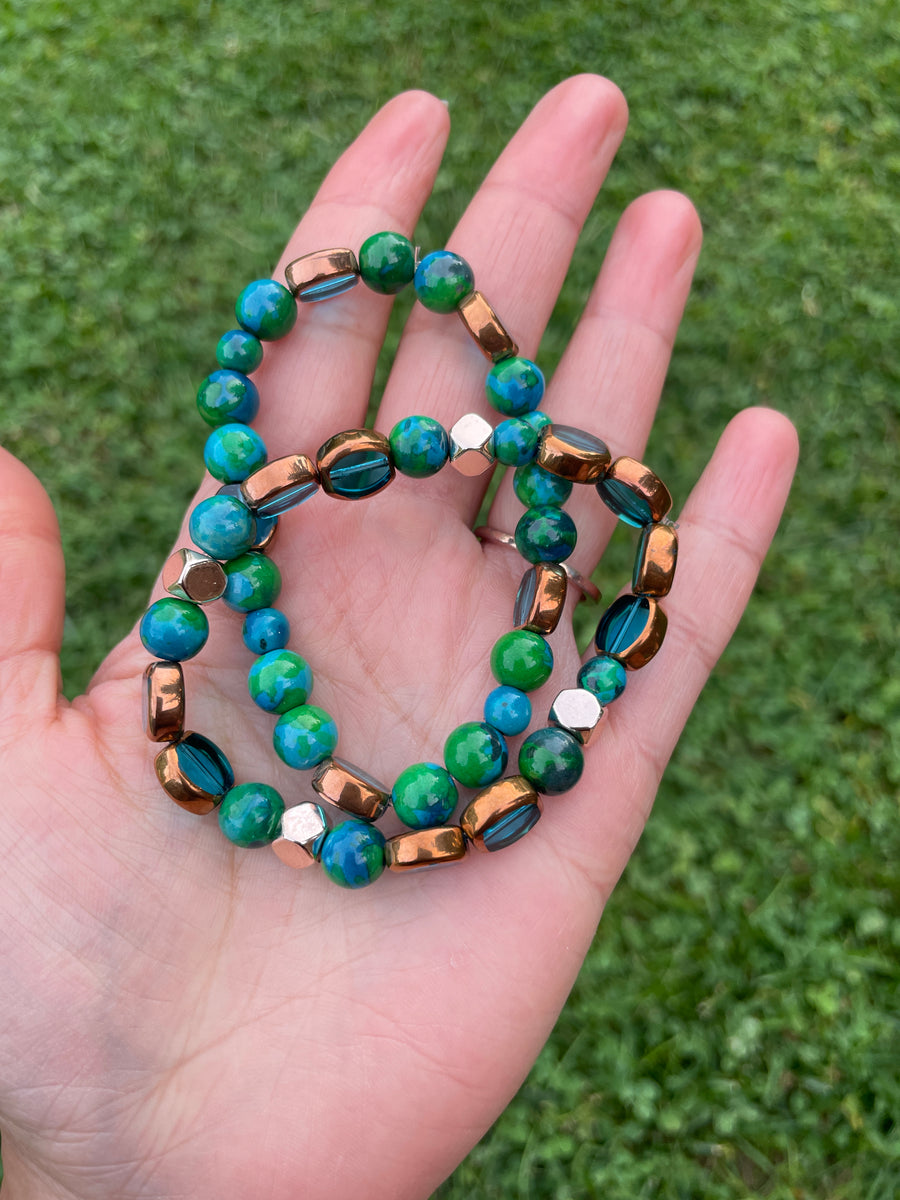 Blue vibes dyed howlite bracelet handmade