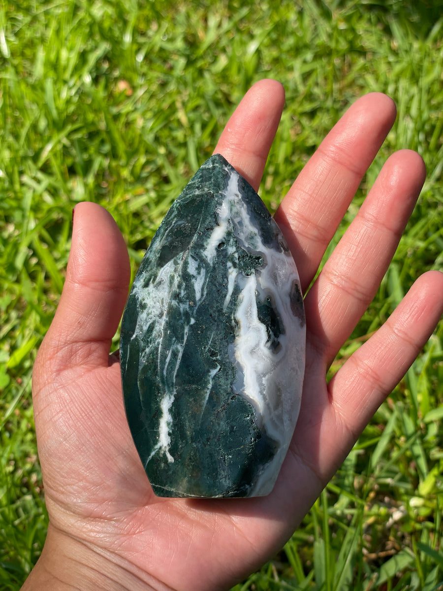 Tree and Moss Agate flame carving