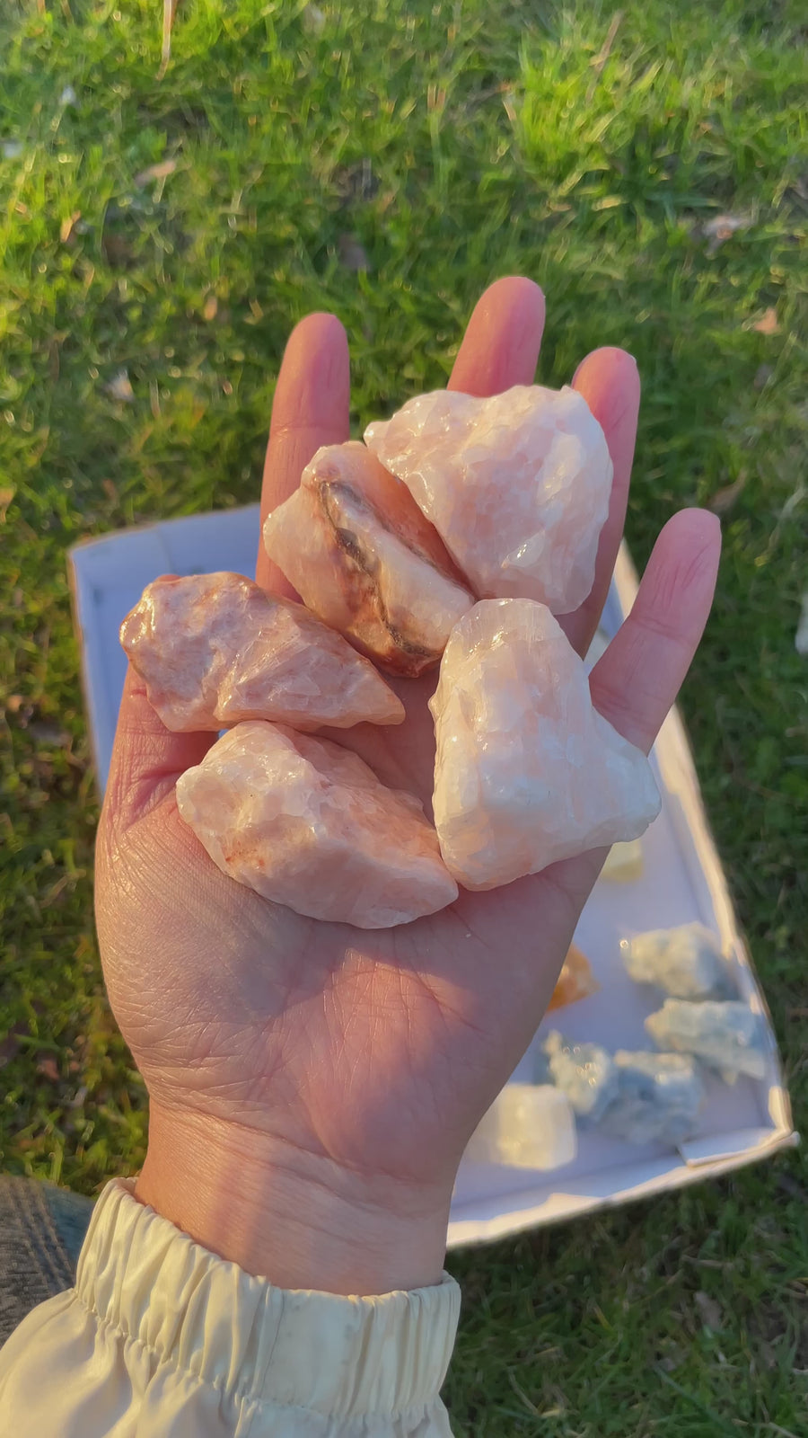 Rose pink calcite raw